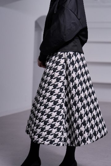 Jenny Houndstoothの画像