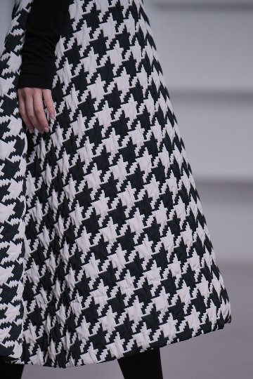 Jenny Houndstoothの画像