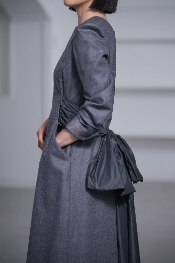 Fiona Charcoalの画像