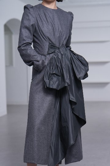 Fiona Charcoalの画像