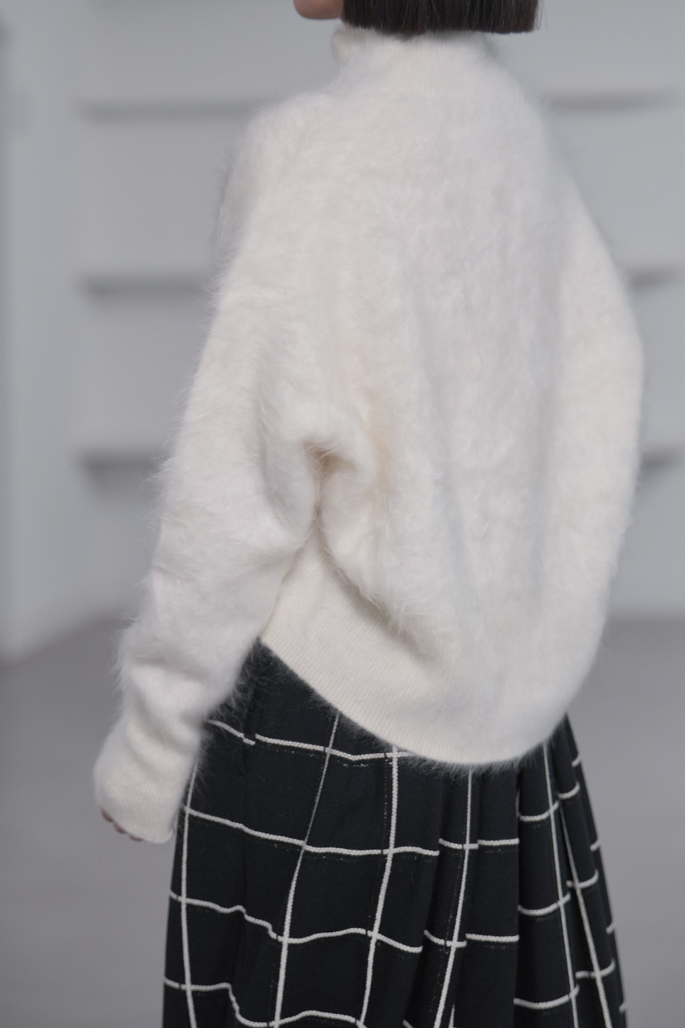 Alma Fur Cashmere High Neck OffWhiteの画像