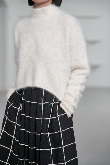 Alma Fur Cashmere High Neck OffWhiteの画像