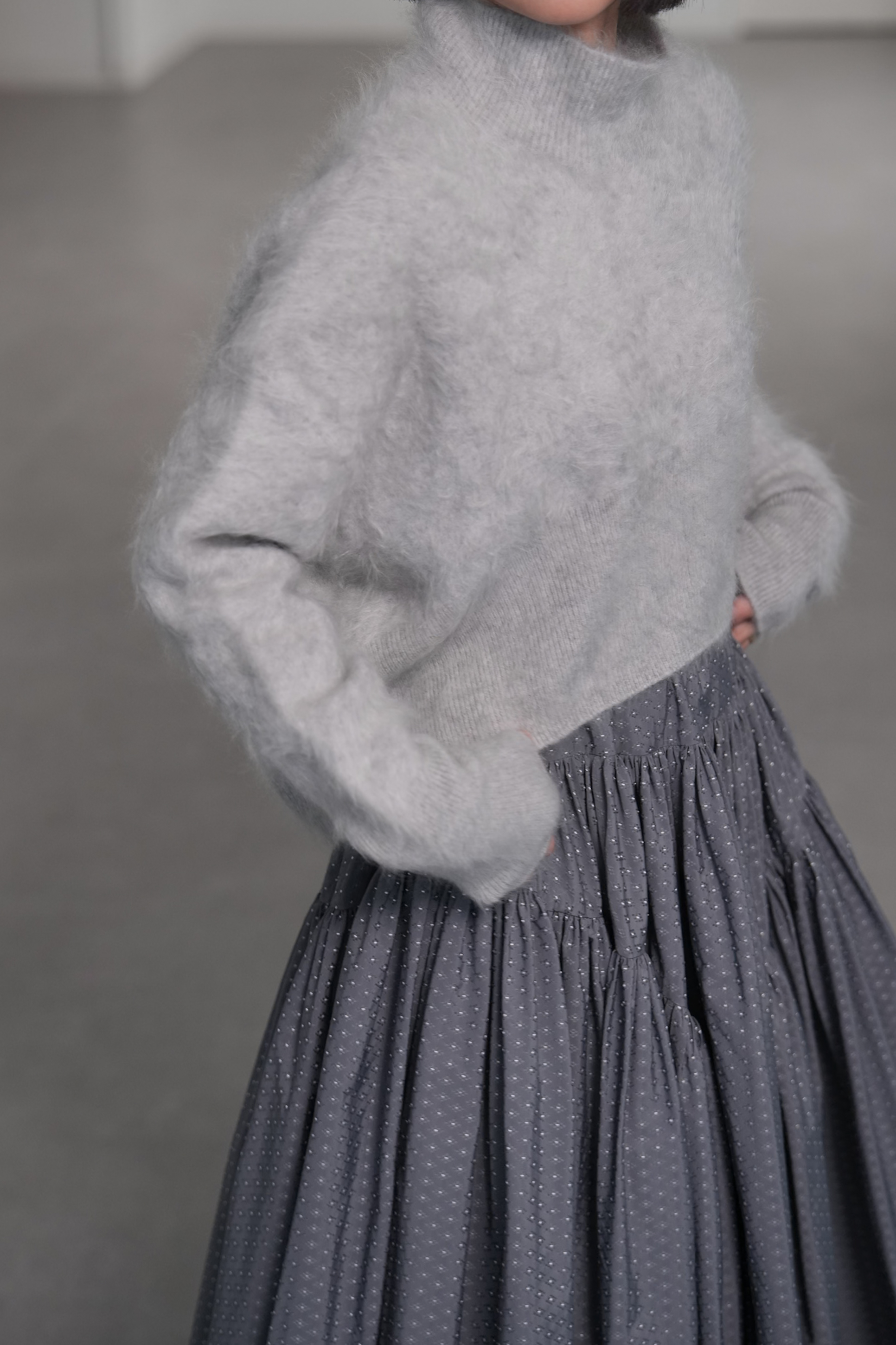 Alma Fur Cashmere High Neck IceGrayの画像