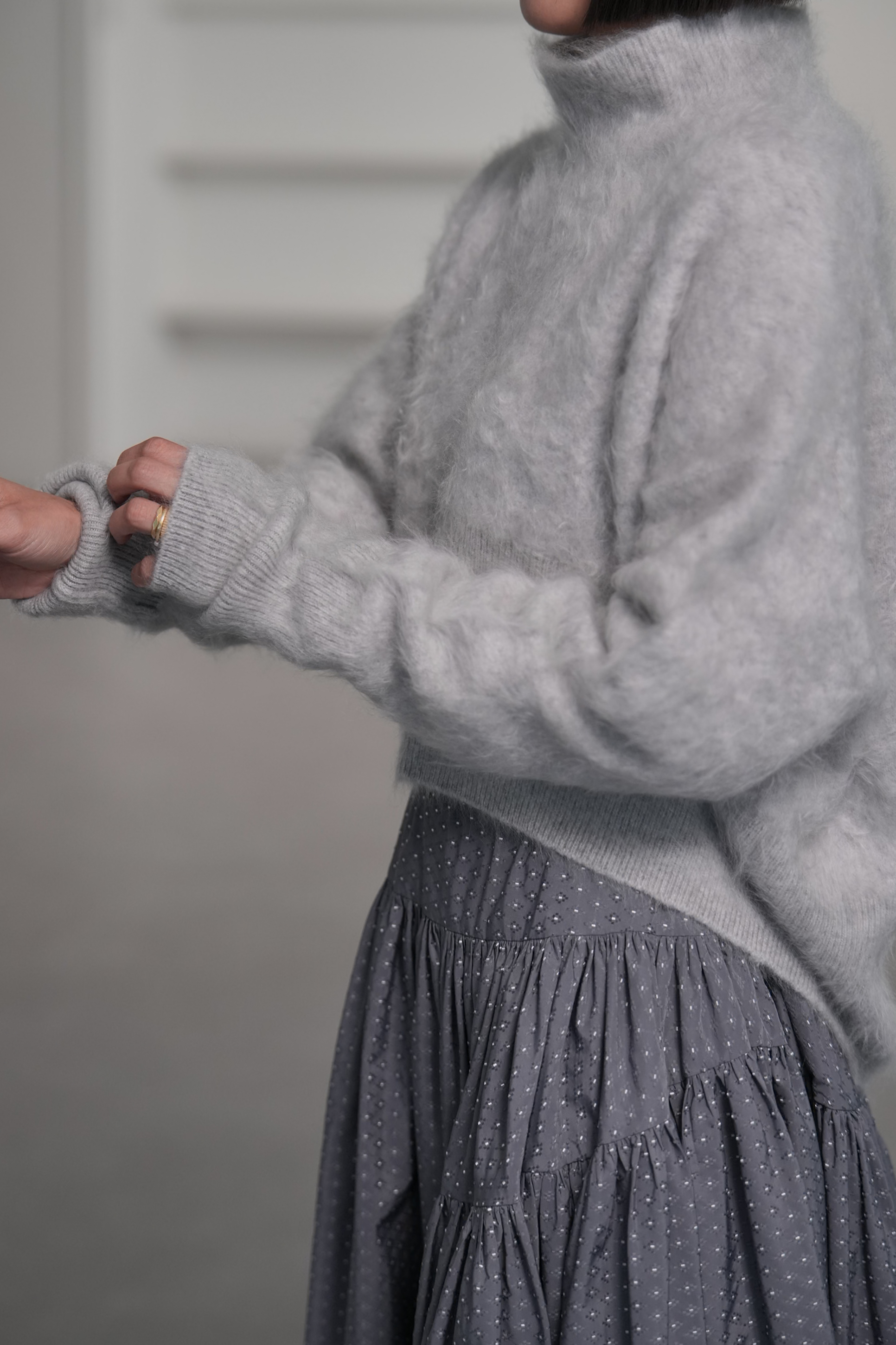 Alma Fur Cashmere High Neck IceGrayの画像