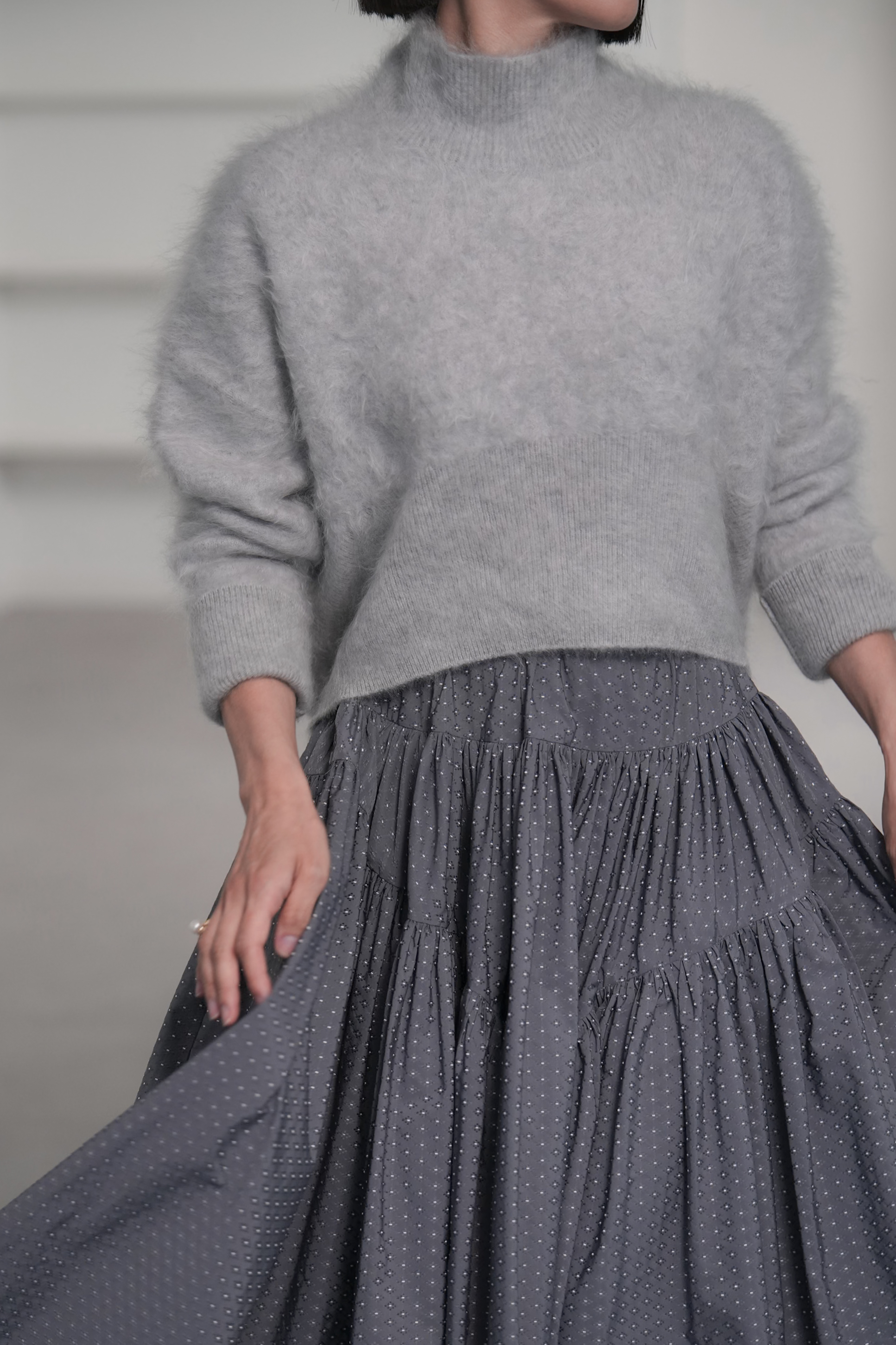 Alma Fur Cashmere High Neck IceGrayの画像