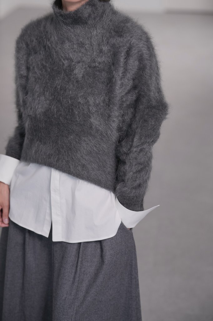 Tops｜SHE Tokyo online shop