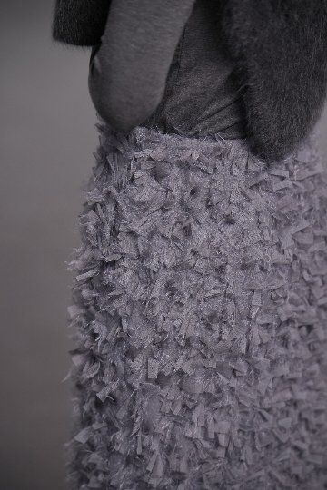 Odile Feather Charcoalの画像