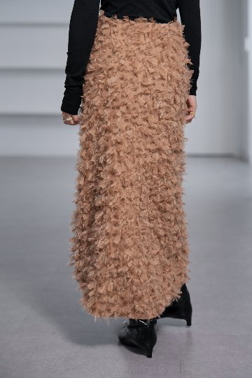 Odile Feather Cappuccinoの画像