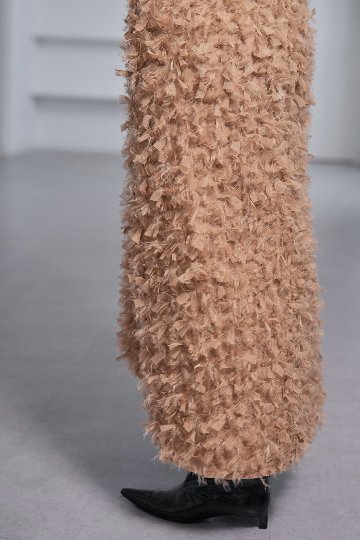 Odile Feather Cappuccinoの画像