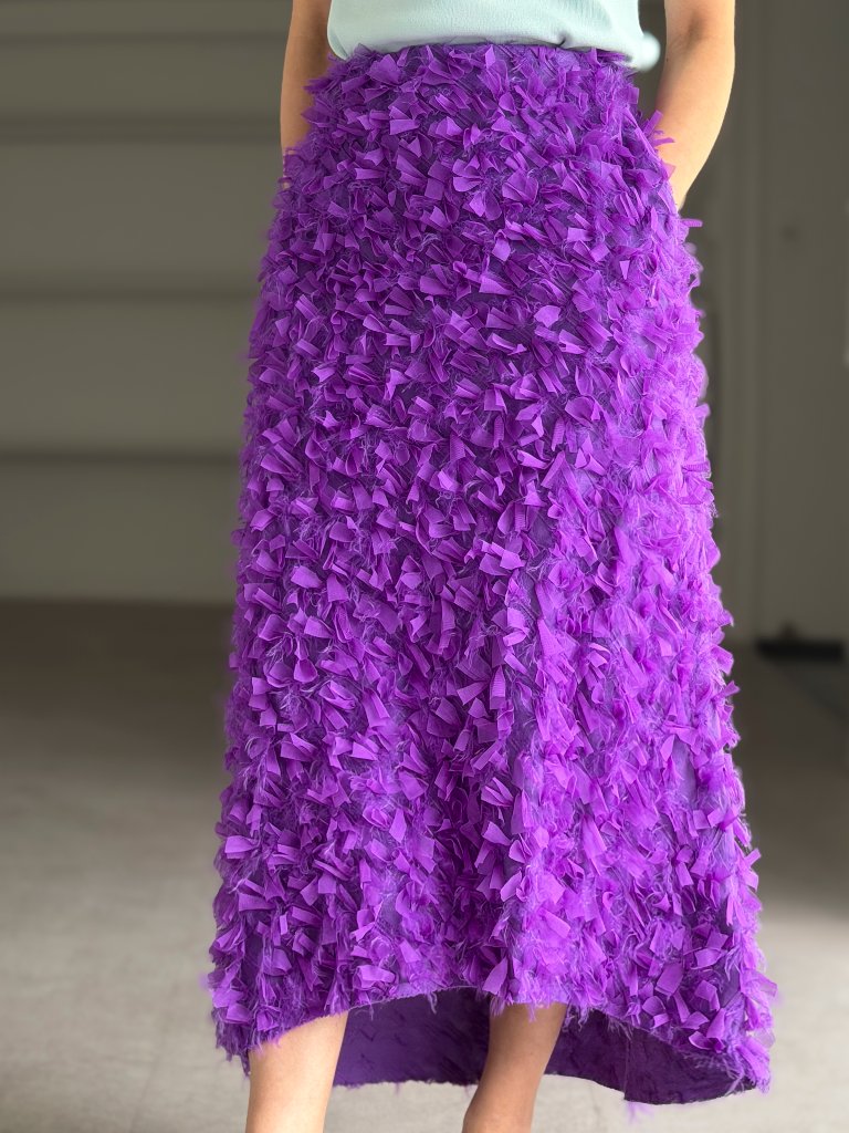 Odile Feather Grapeの画像