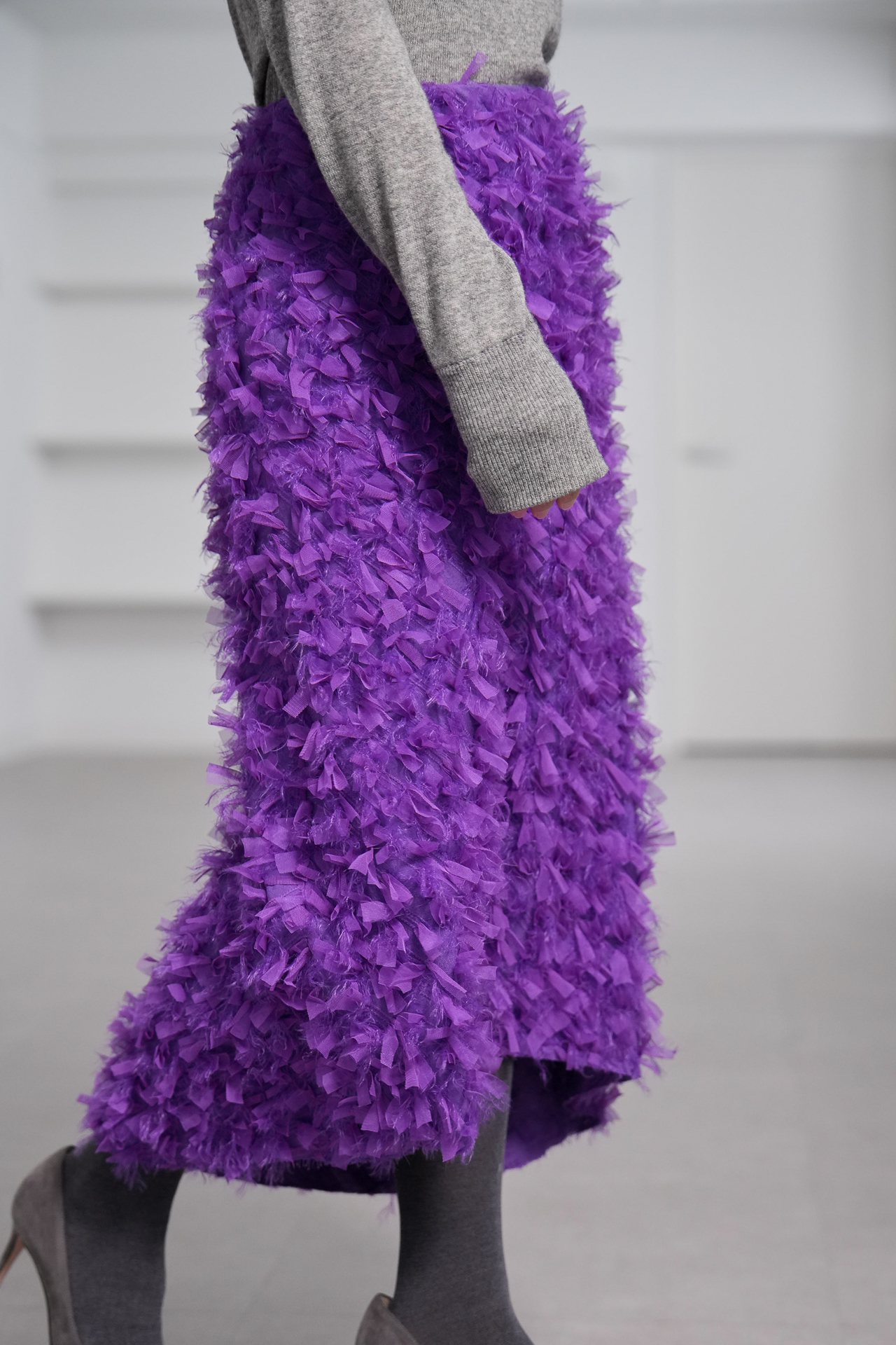 Odile Feather Grapeの画像