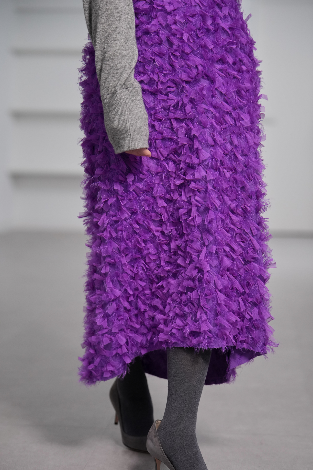 Odile Feather Grapeの画像