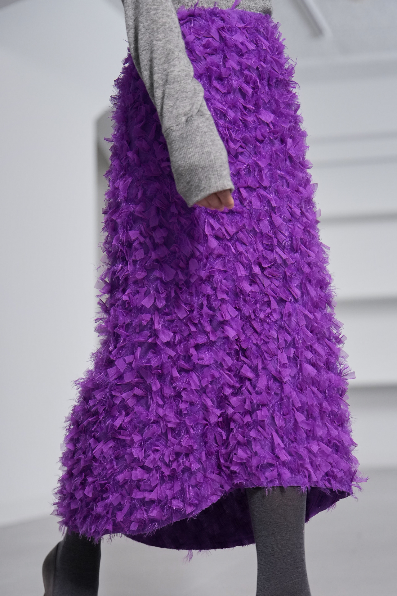 Odile Feather Grapeの画像