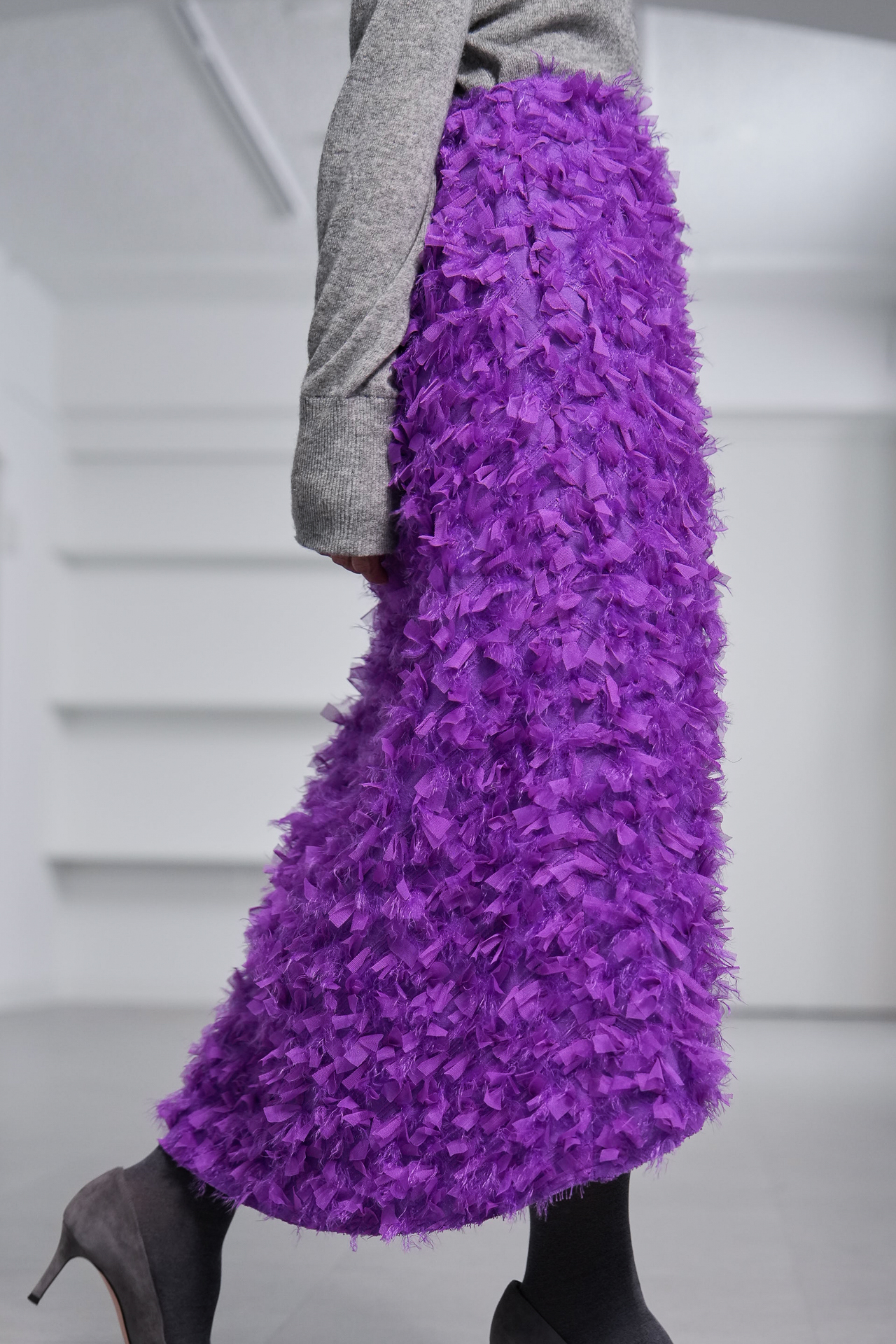 Odile Feather Grapeの画像