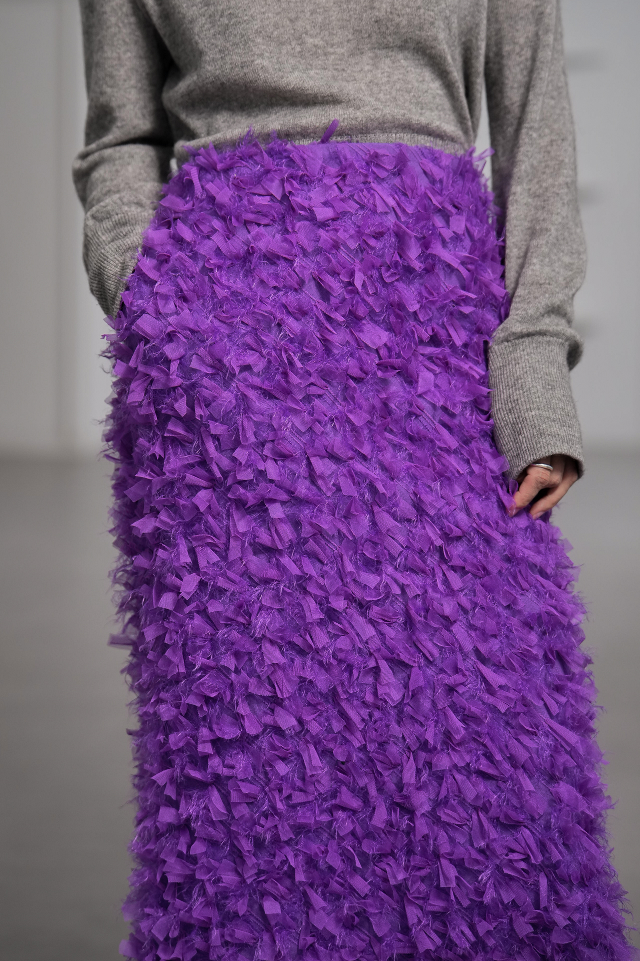 Odile Feather Grapeの画像