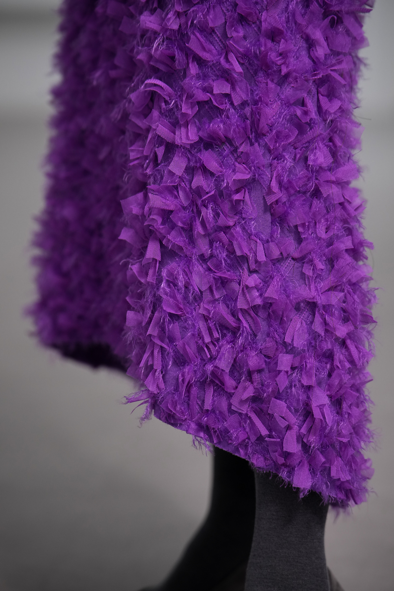 Odile Feather Grapeの画像
