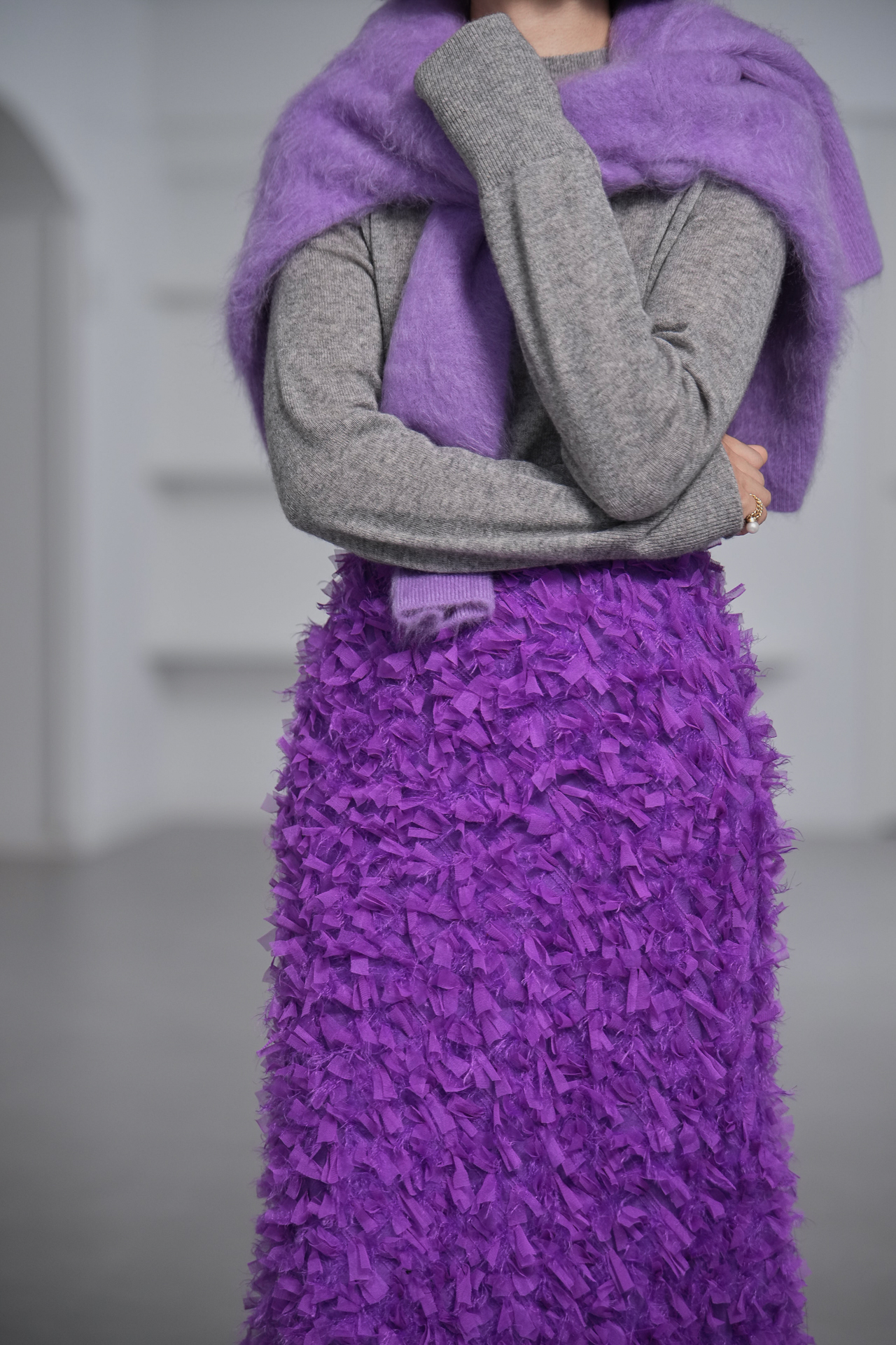 Odile Feather Grapeの画像