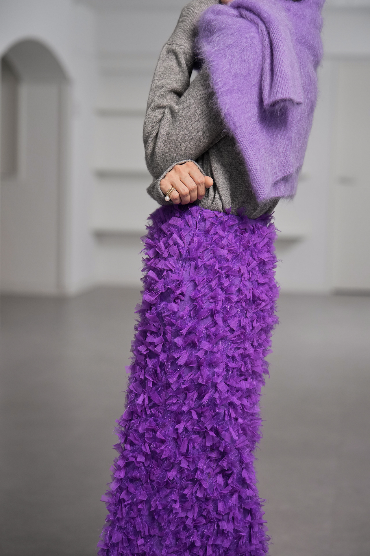 Odile Feather Grapeの画像