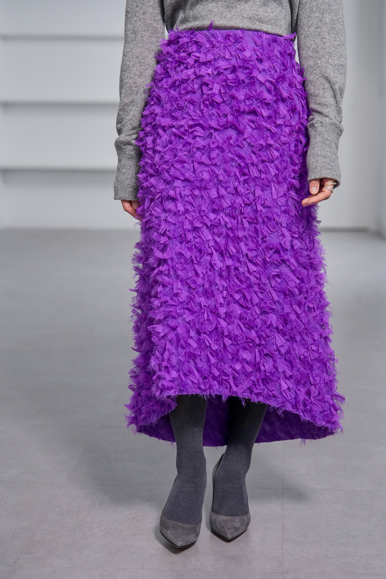 Odile Feather Grapeの画像