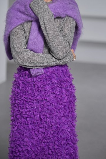 Odile Feather Grapeの画像
