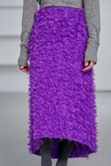 Odile Feather Grapeの画像