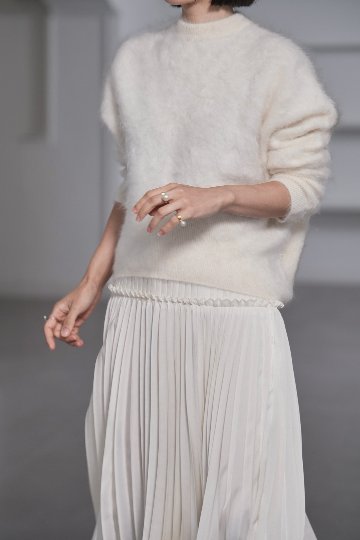 Rebecca OffWhiteの画像