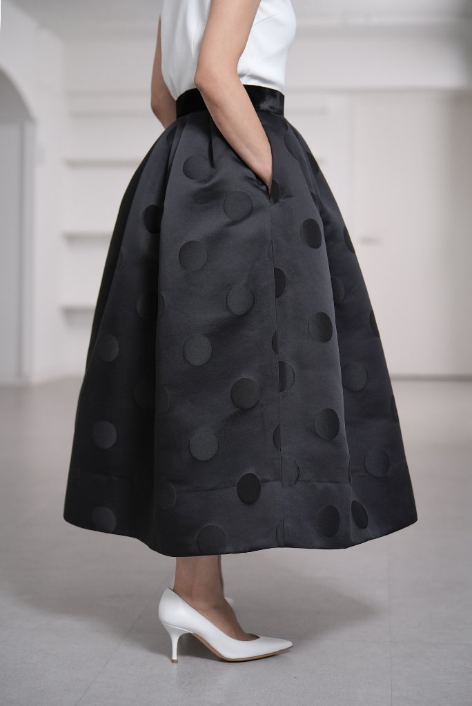 SHE Tokyo Anna フレアスカート　黒ブラック SHE Tokyo Anna フレアスカート 黒ブラック Anna Star Dot Black | SHE