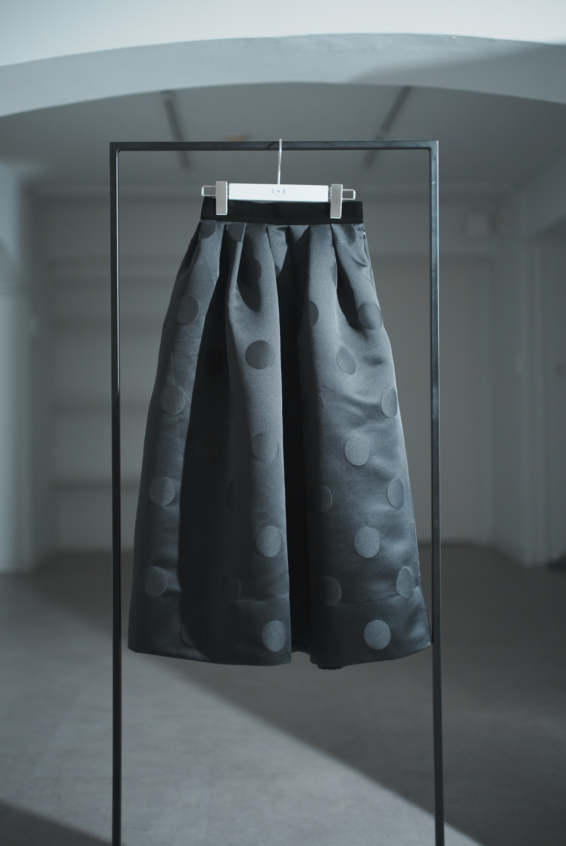 Anna Satin Dotの画像