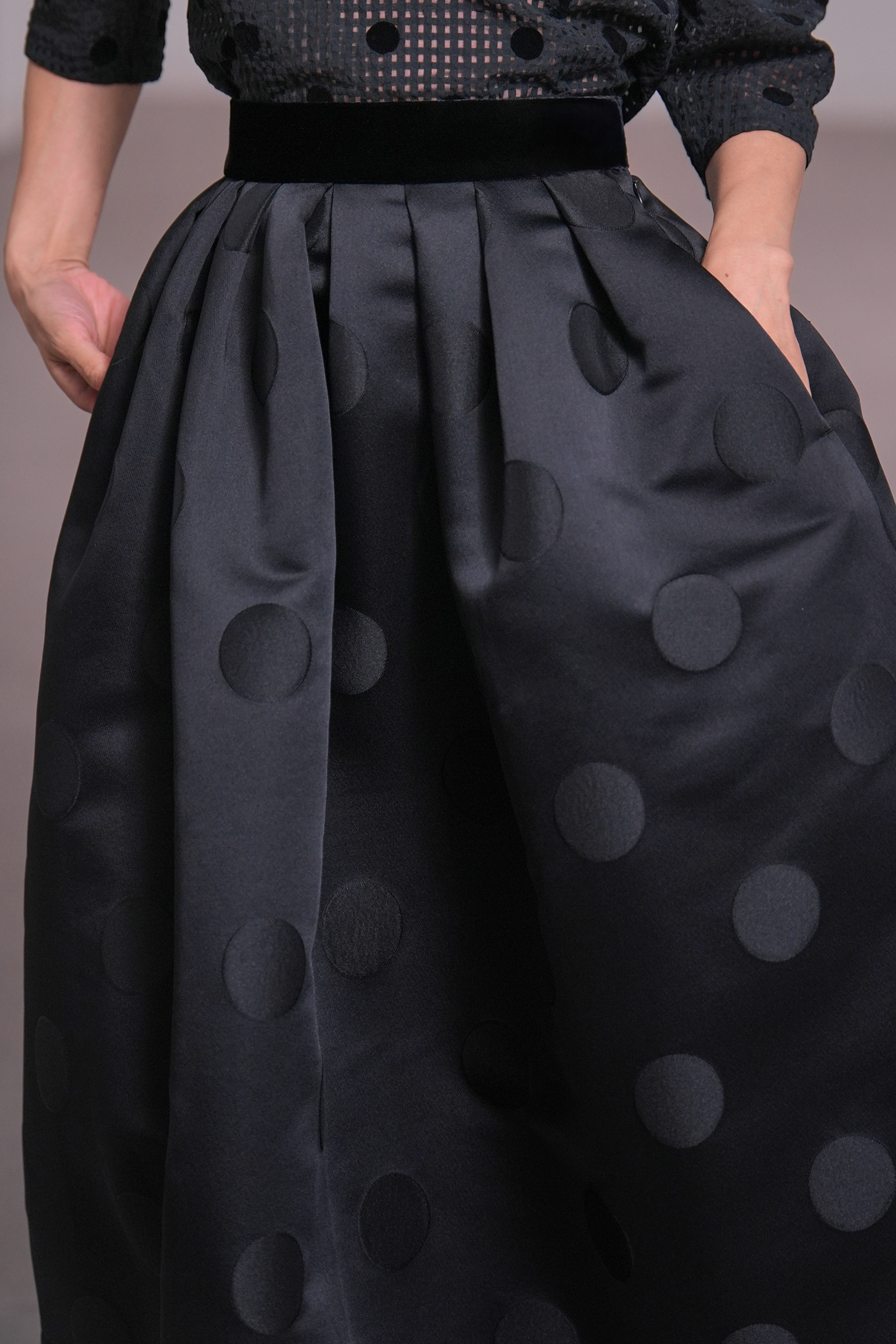 Anna Satin Dotの画像