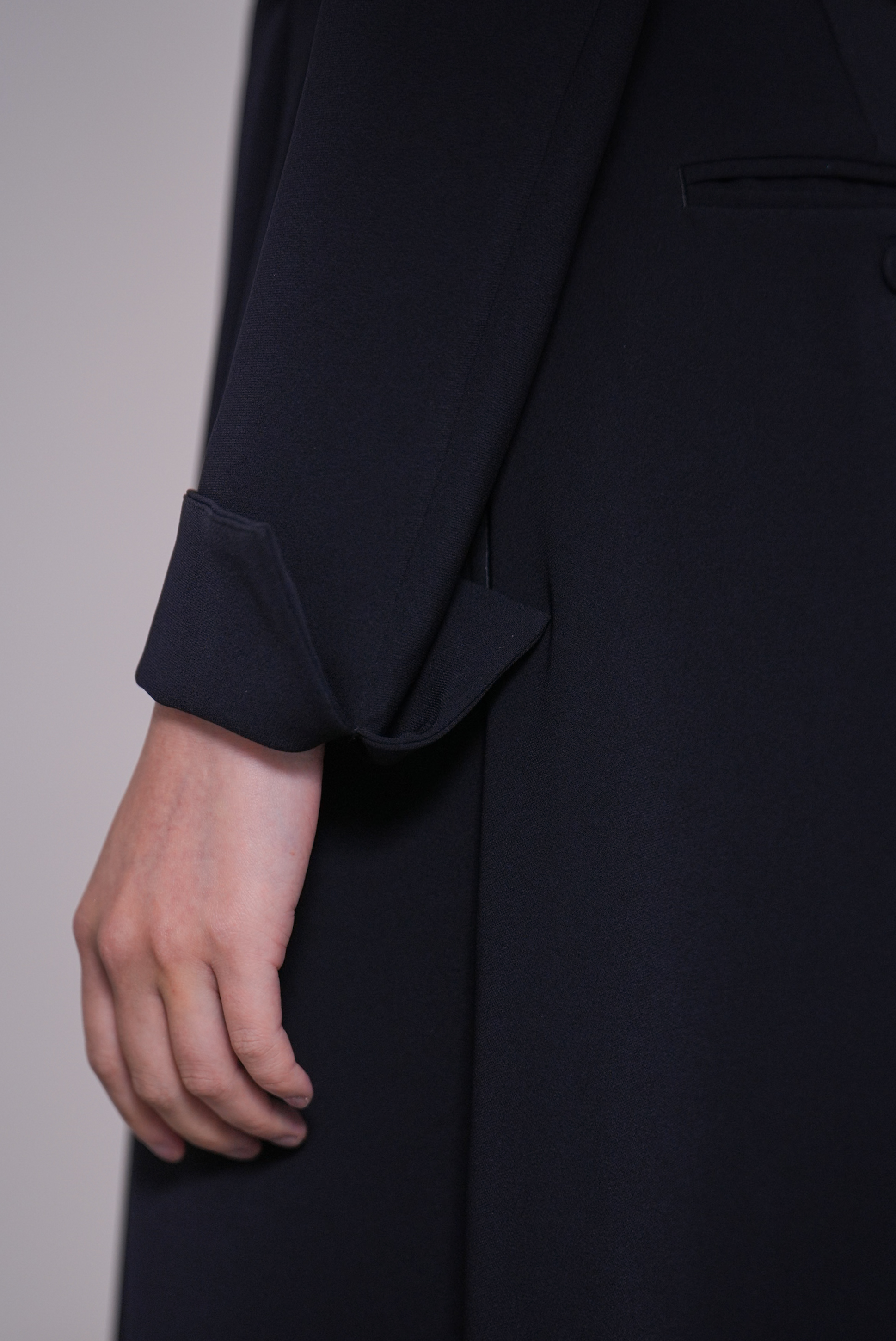 Elliot (Long Sleeve)の画像