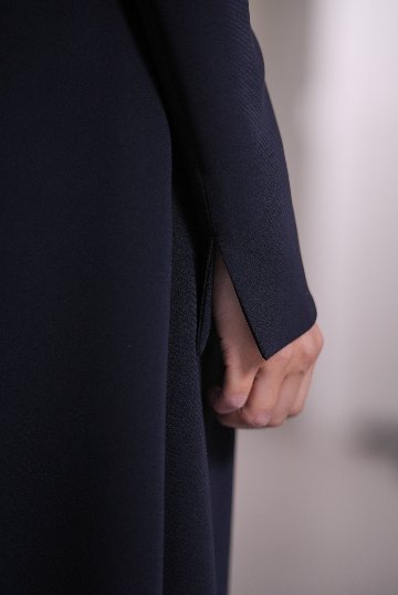 Elliot (Long Sleeve)の画像