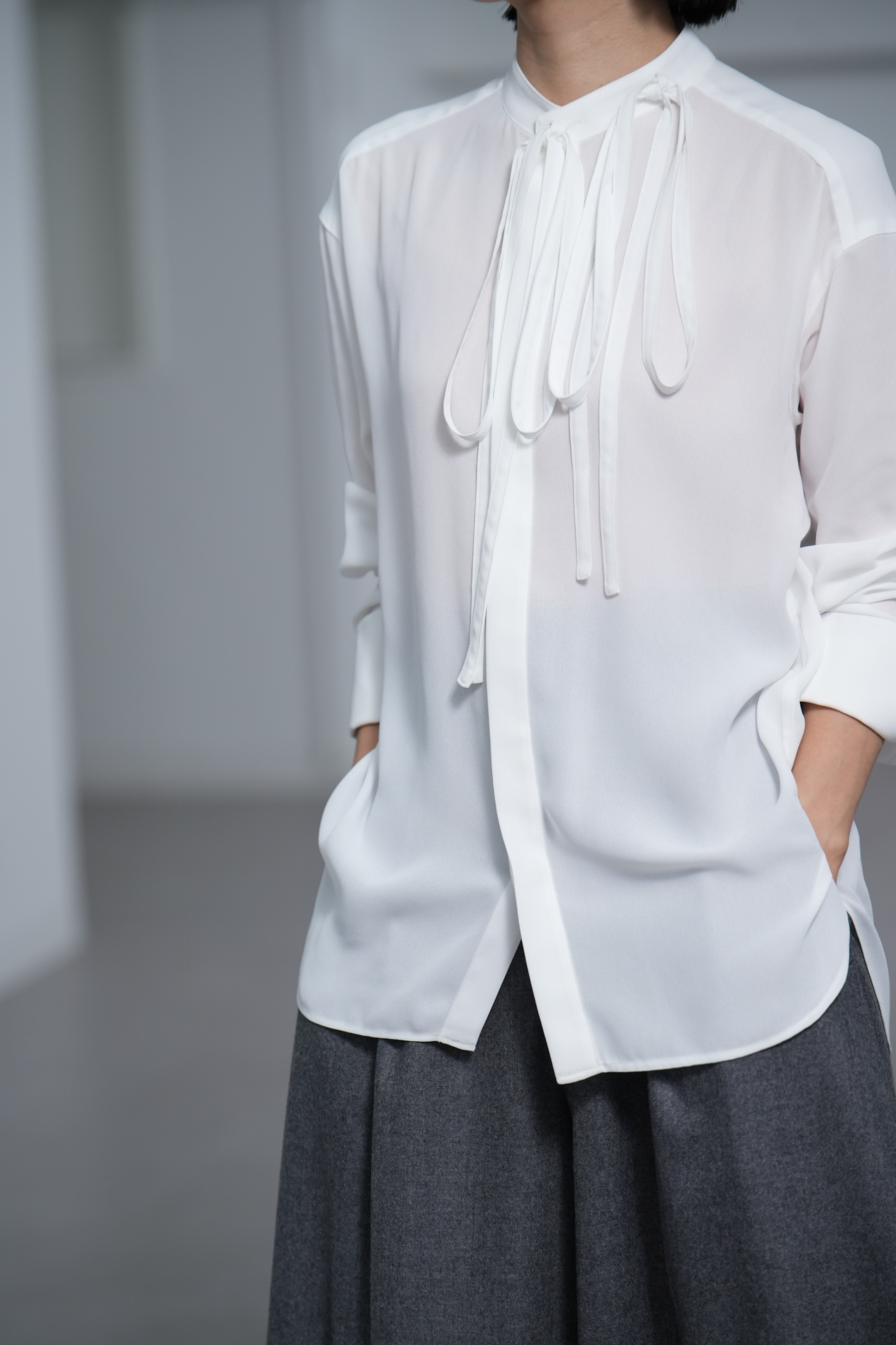 Ellen W Tie Georgette Whiteの画像