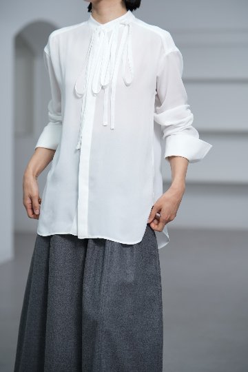 Ellen W Tie Georgette Whiteの画像