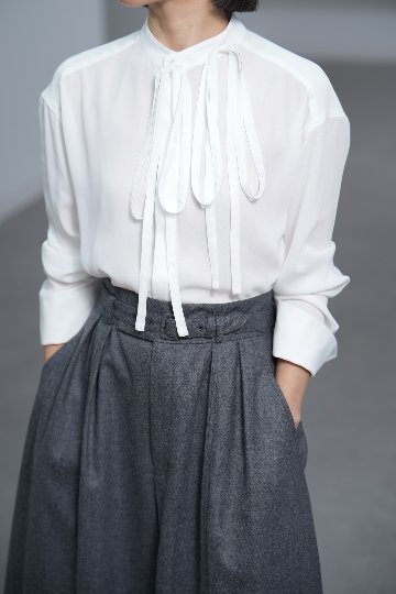 Ellen W Tie Georgette Whiteの画像