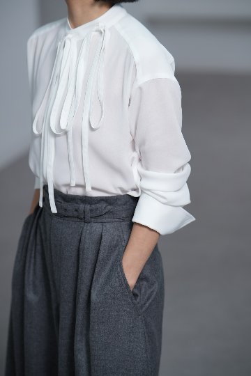 Ellen W Tie Georgette Whiteの画像