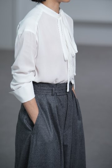 Ellen W Tie Georgette Whiteの画像