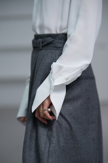 Ellen W Tie Georgette Whiteの画像