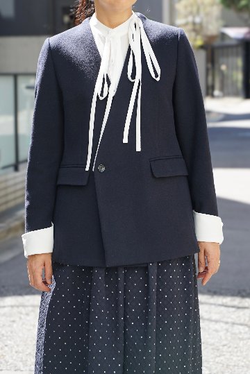Ellen W Tie Georgette Whiteの画像