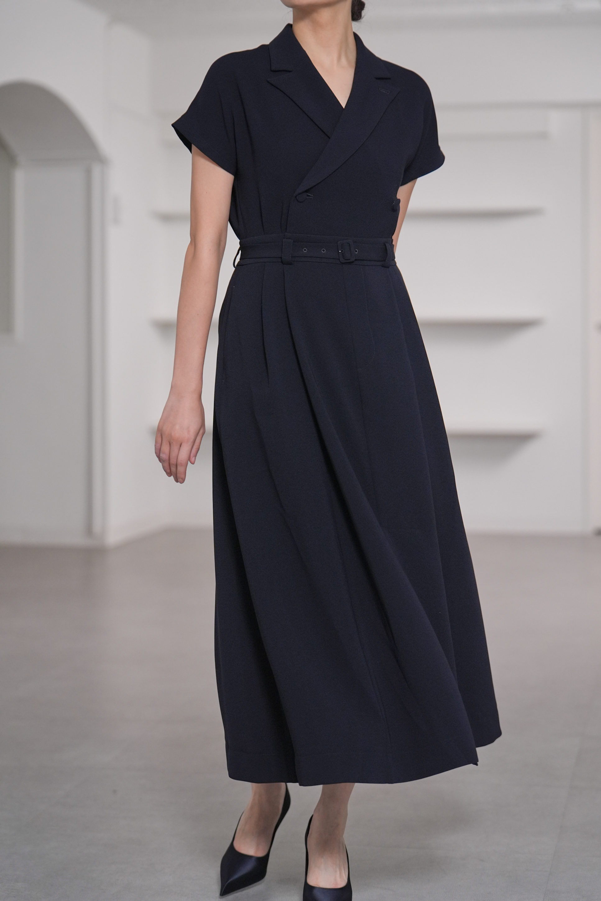 【2月中旬-2月末デリバリー予定】Elliot (全2色)の画像