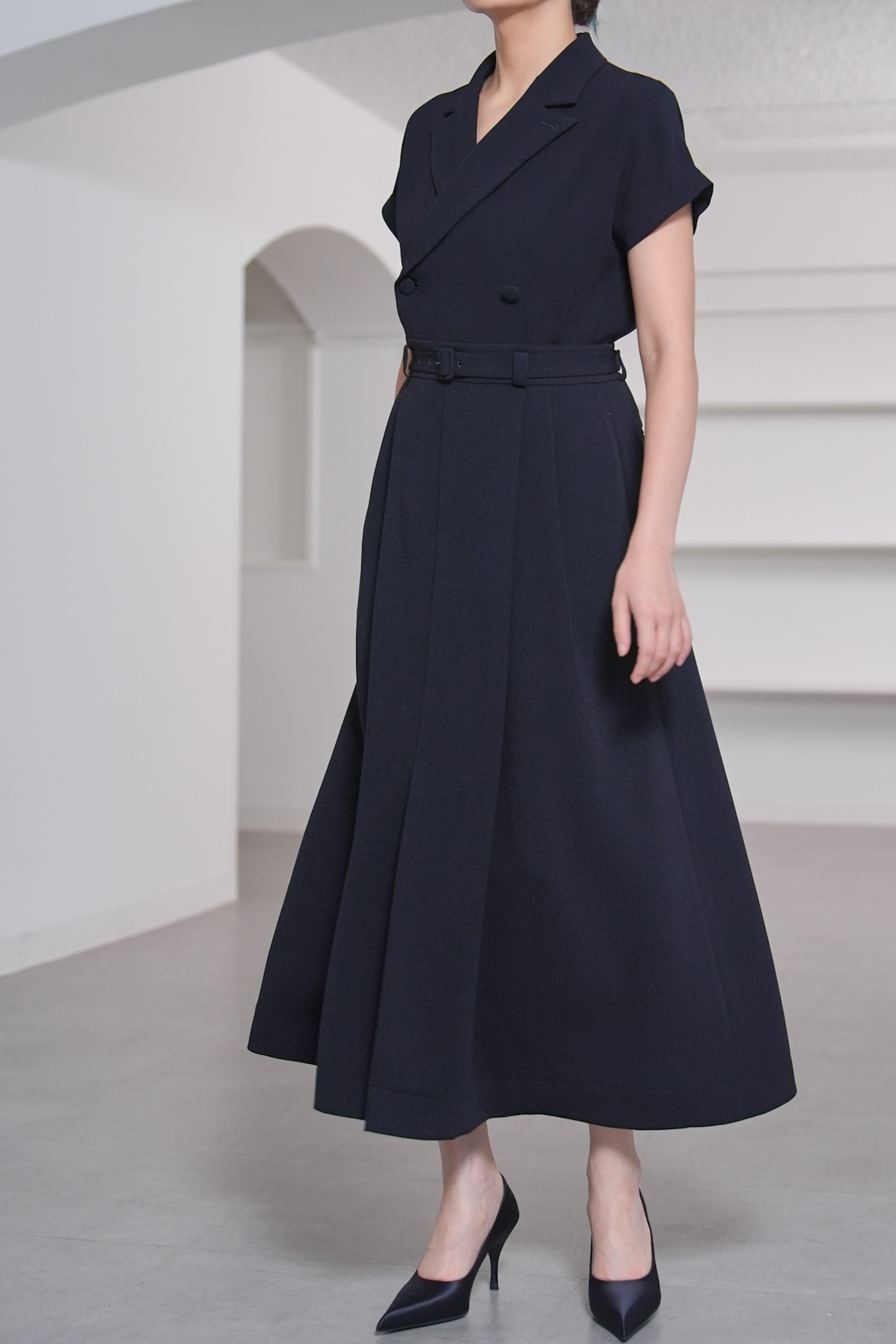 【2月中旬-2月末デリバリー予定】Elliot (全2色)の画像