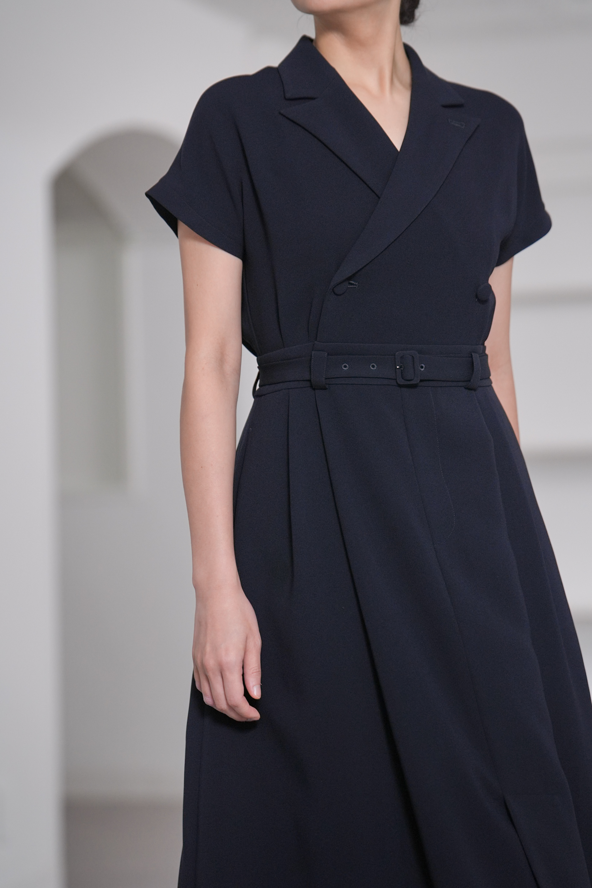 【2月中旬-2月末デリバリー予定】Elliot (全2色)の画像