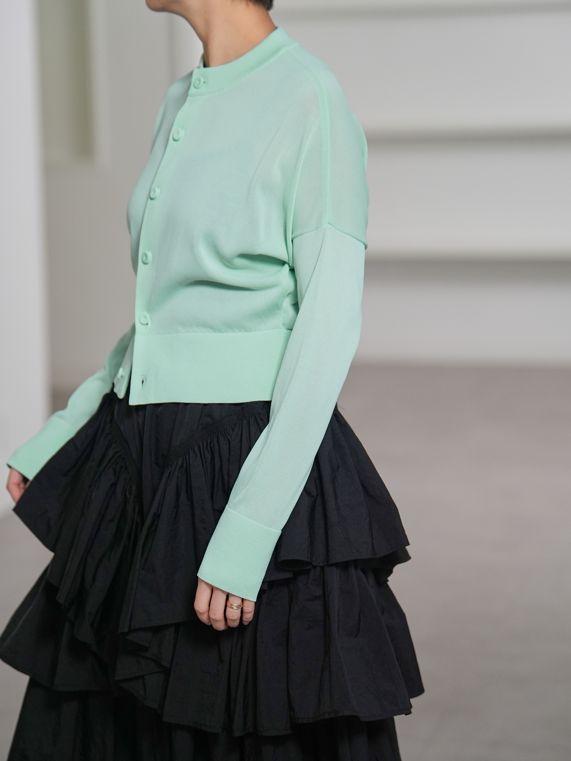 【3月末-4月中旬デリバリー予定】Demi Sheer (全4色)の画像