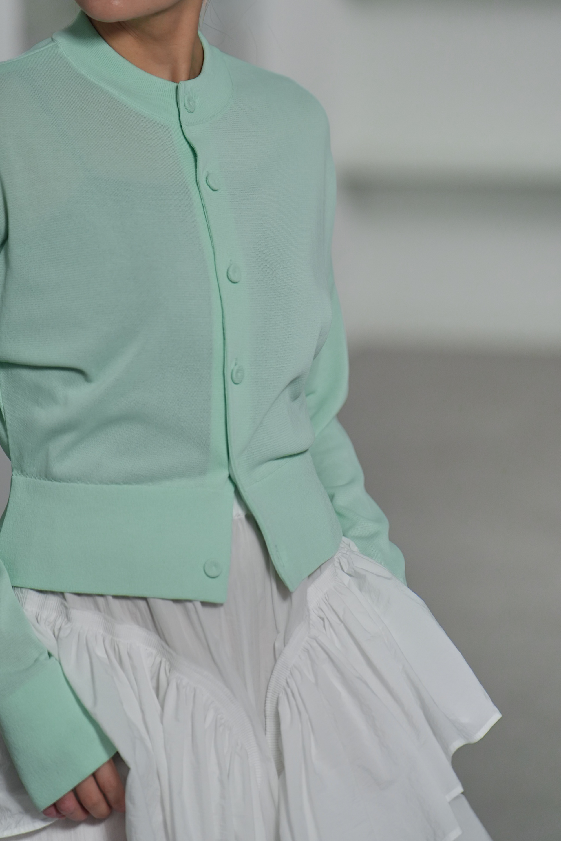 【3月末-4月中旬デリバリー予定】Demi Sheer (全4色)の画像