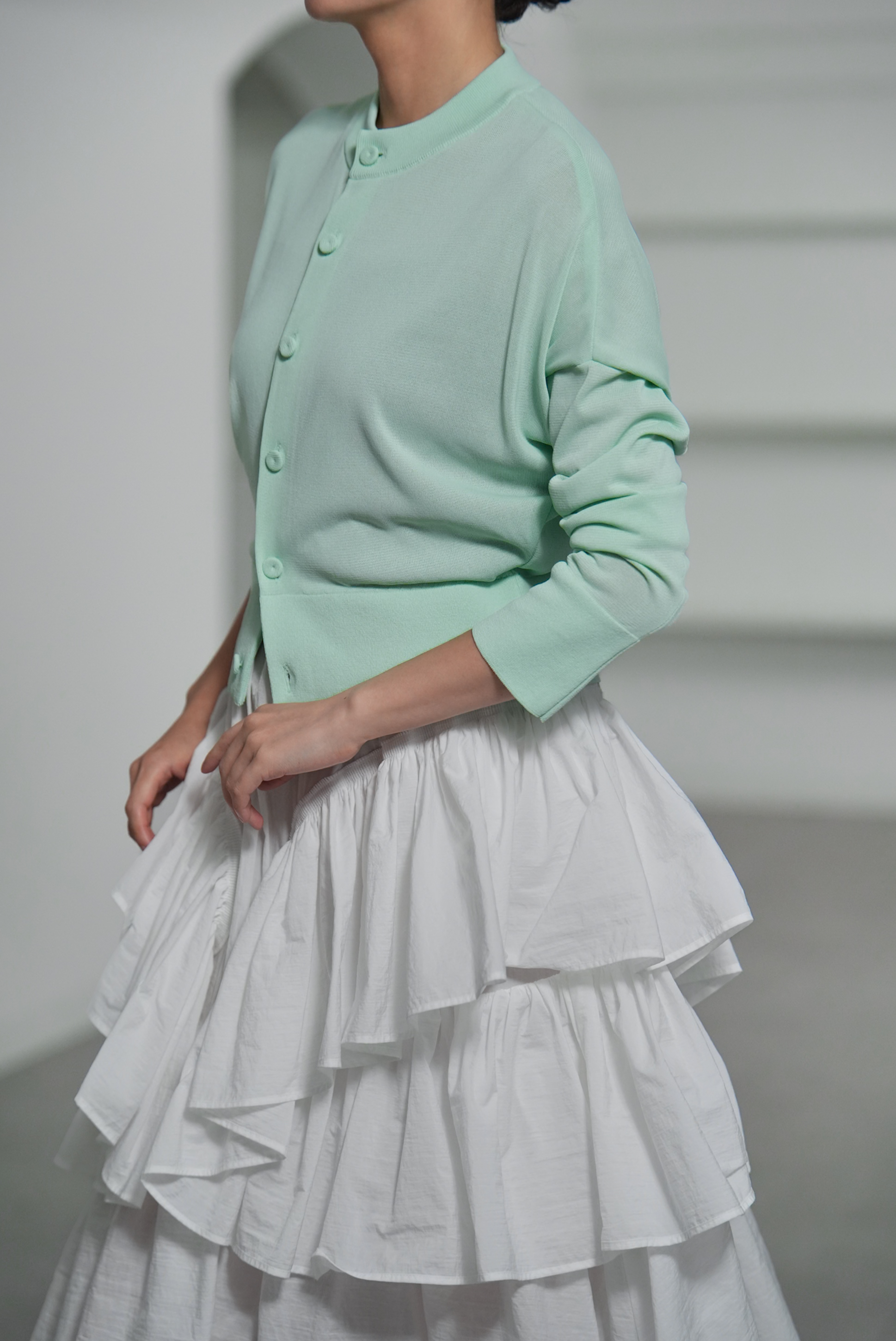 【3月末-4月中旬デリバリー予定】Demi Sheer (全4色)の画像