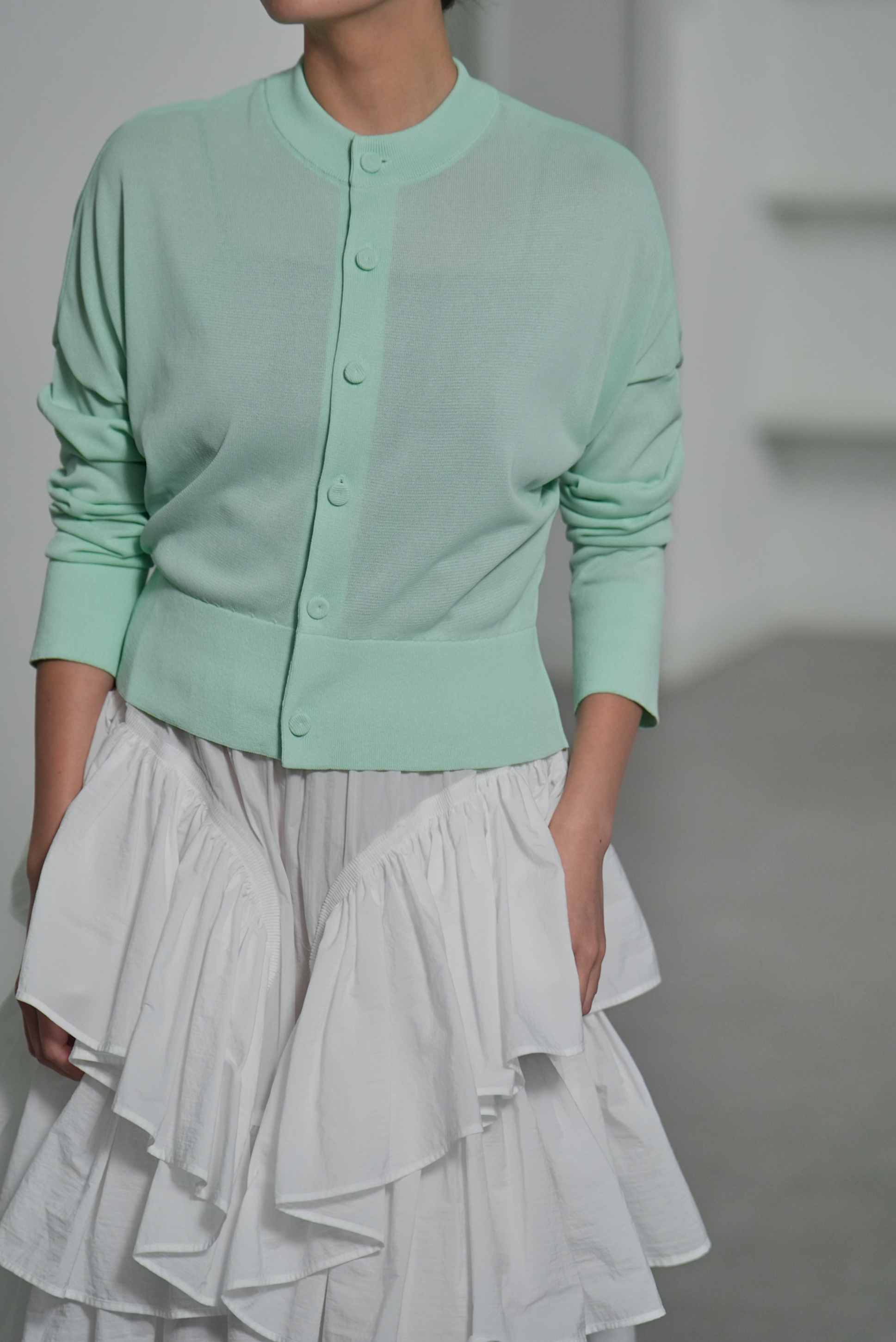 【3月末-4月中旬デリバリー予定】Demi Sheer (全4色)の画像