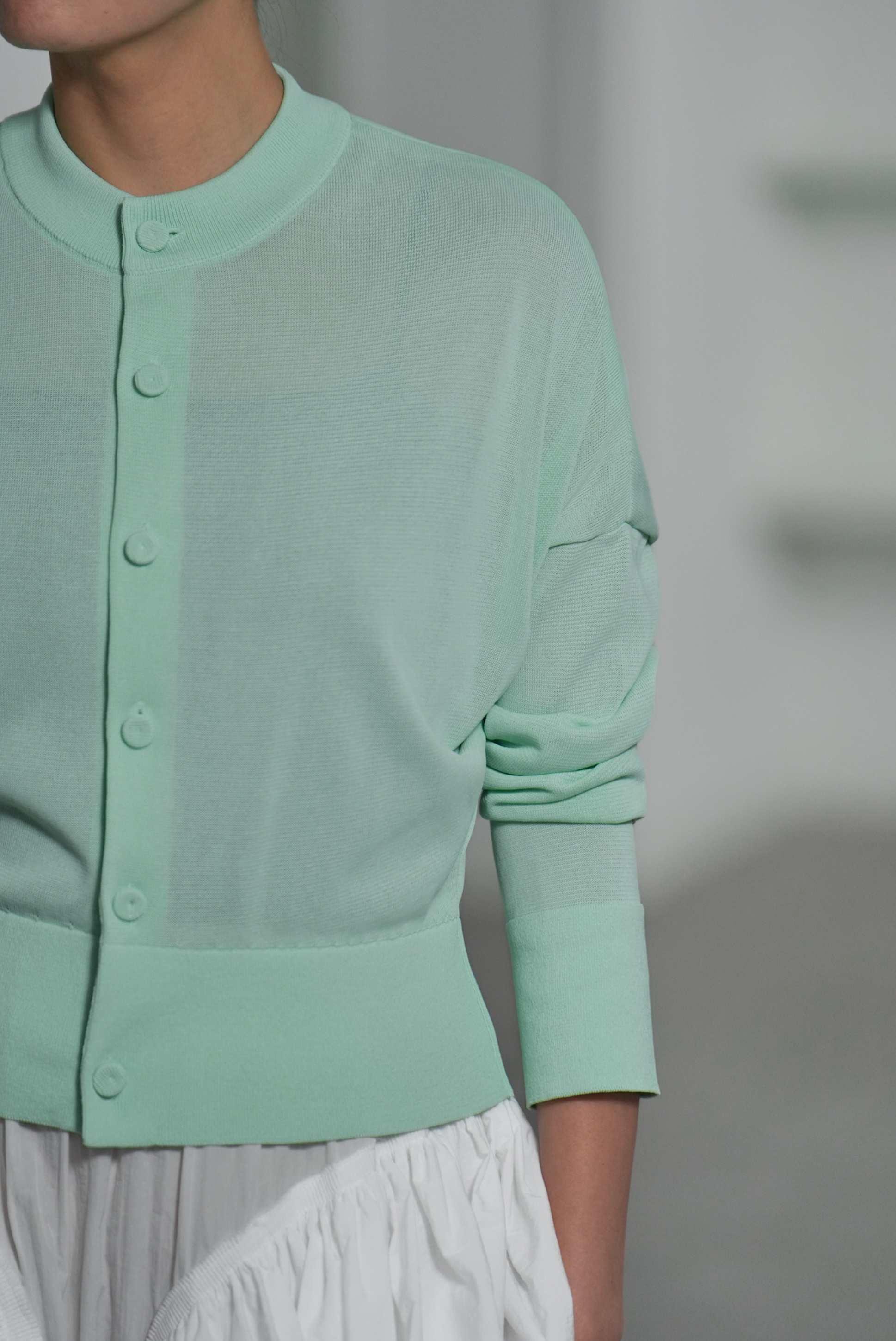 【3月末-4月中旬デリバリー予定】Demi Sheer (全4色)の画像