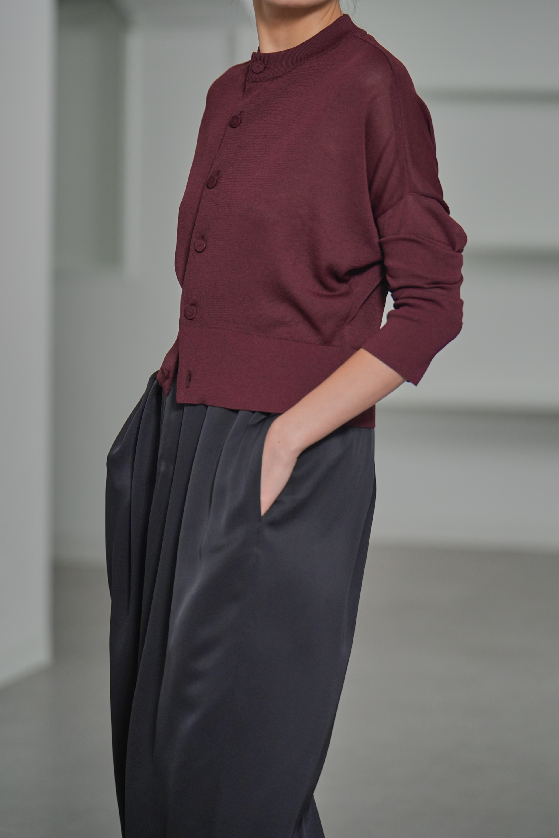 【3月末-4月中旬デリバリー予定】Demi Sheer (全4色)の画像