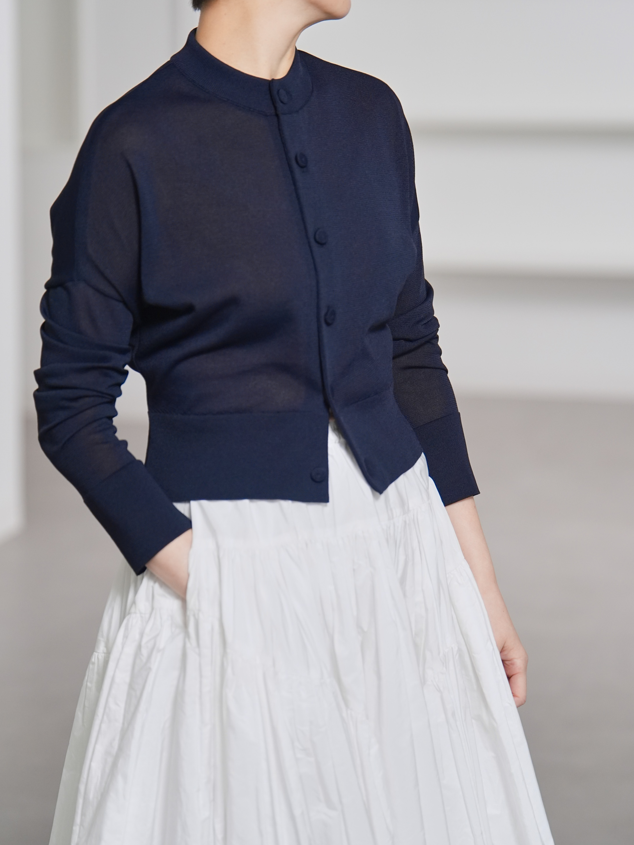 【3月末-4月中旬デリバリー予定】Demi Sheer (全4色)の画像