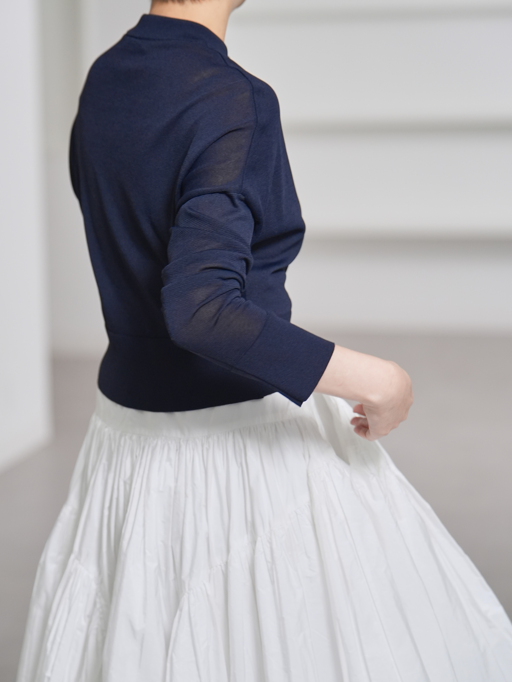 【3月末-4月中旬デリバリー予定】Demi Sheer (全4色)の画像