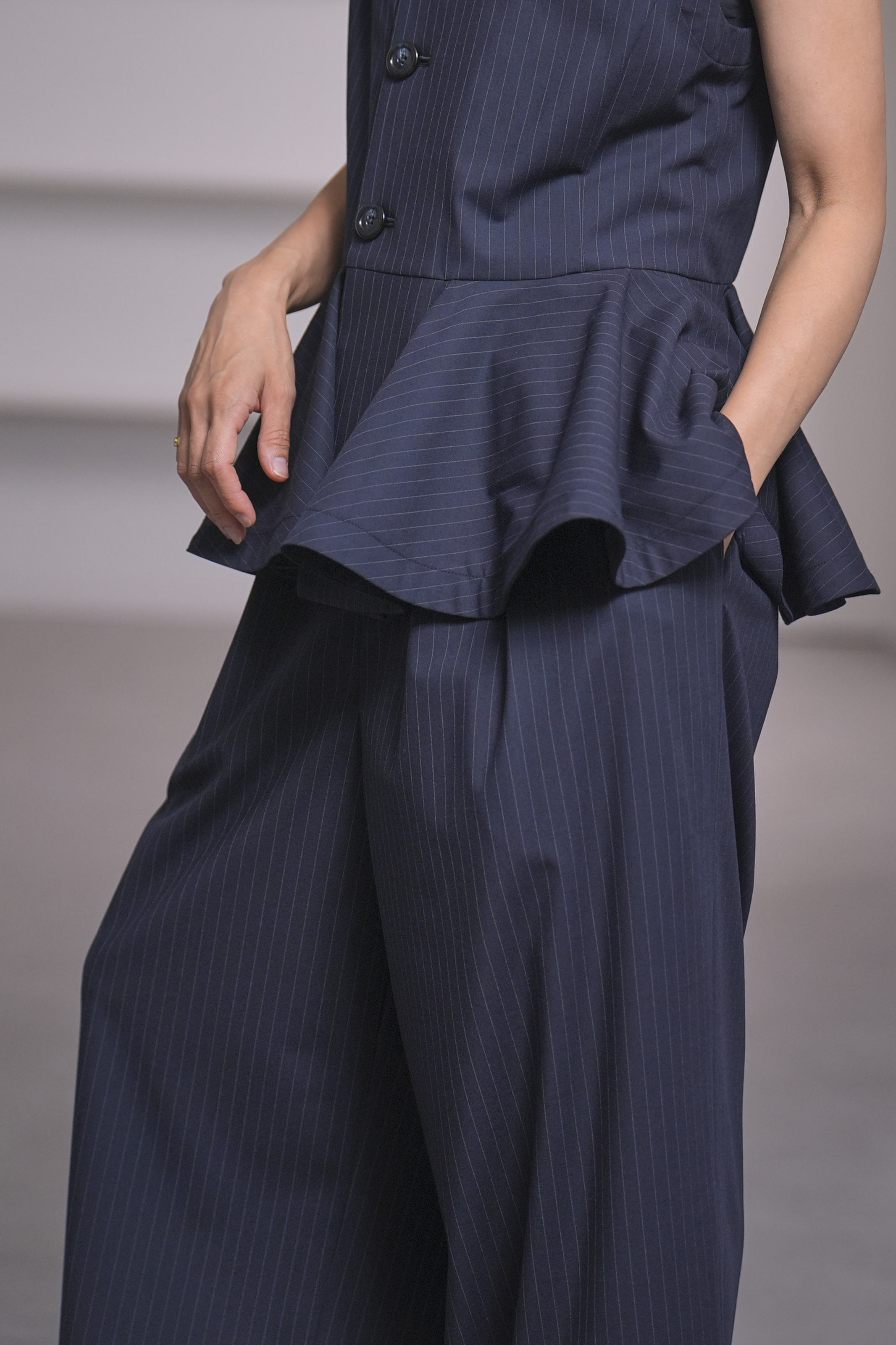Faye Pinstripeの画像